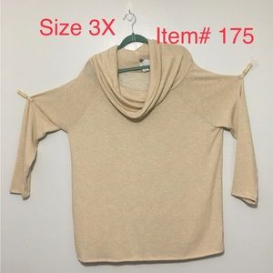 Item# 175. NWOT. Honey Me Curvy sweater